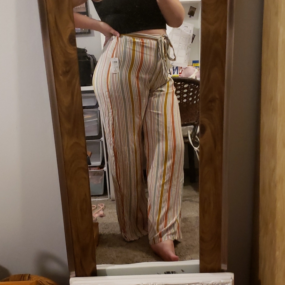 !NWT! tie waist striped flair pants
